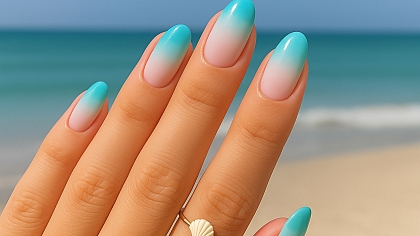 Ocean Breeze Nails: A Step-by-Step Summer Gradient Tutorial